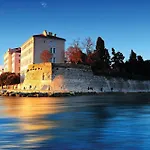 Gorgeous Home In Zadar With Wifi