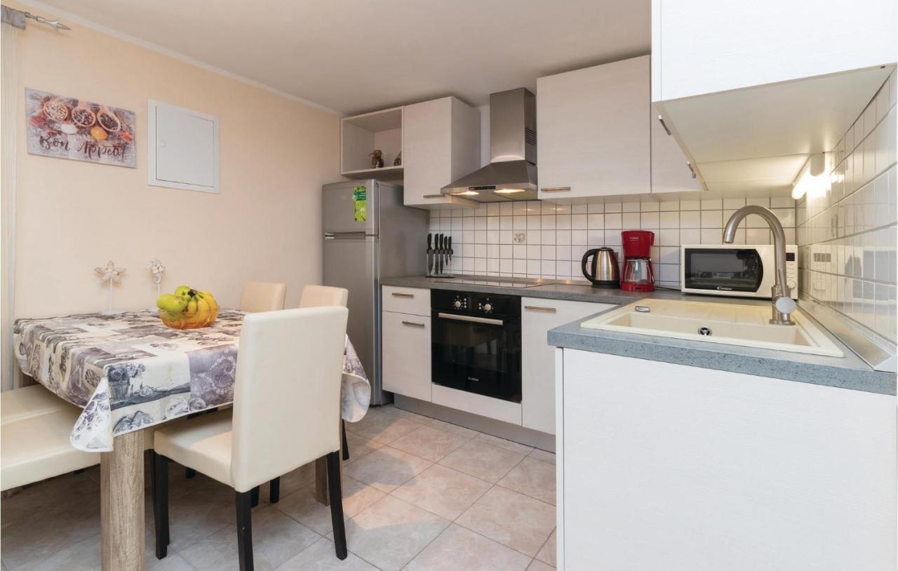 Holiday home Gorgeous In With Wifi Zadar